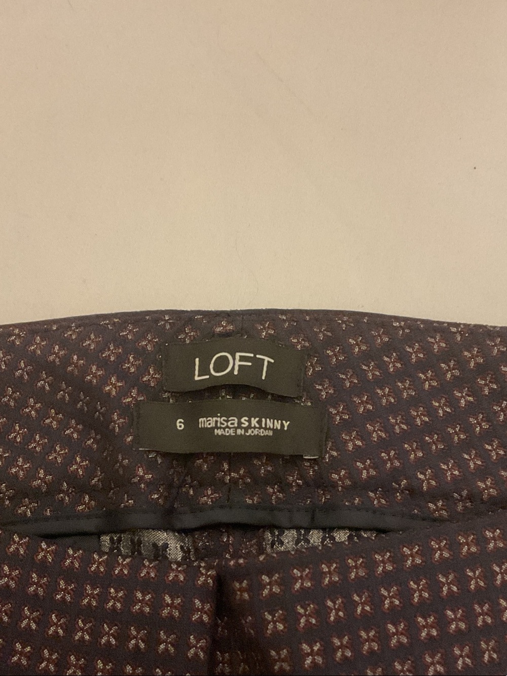 LOFT "Marisa" Skinny Violet Mist Petal Patternned Slim Ankle Pants Size 6 - Picture 2 of 5